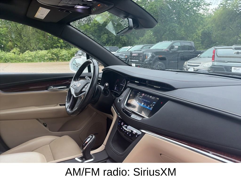 Used 2019 Cadillac XT5 Premium Luxury AWD/4WD image 16