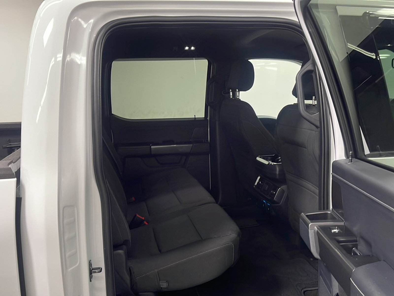 Used 2022 Ford F150 XLT w/ Equipment Group 302A High AWD/4WD image 19