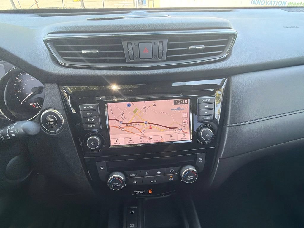 Used 2020 Nissan Rogue SV w/ Sun & Sound Touring Package AWD/4WD image 13