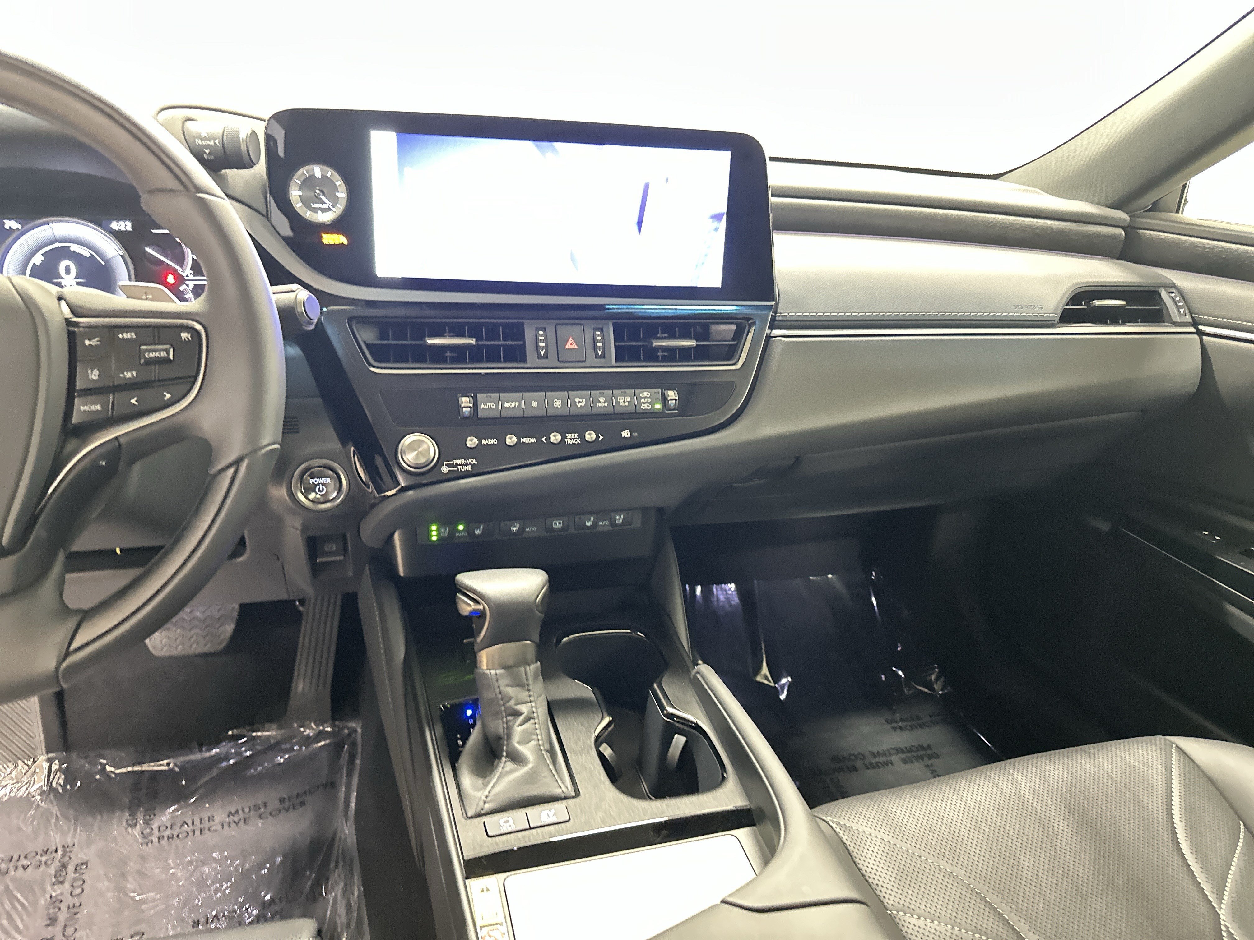 Certified 2025 Lexus ES 300h w/ Technology Package FWD image 30