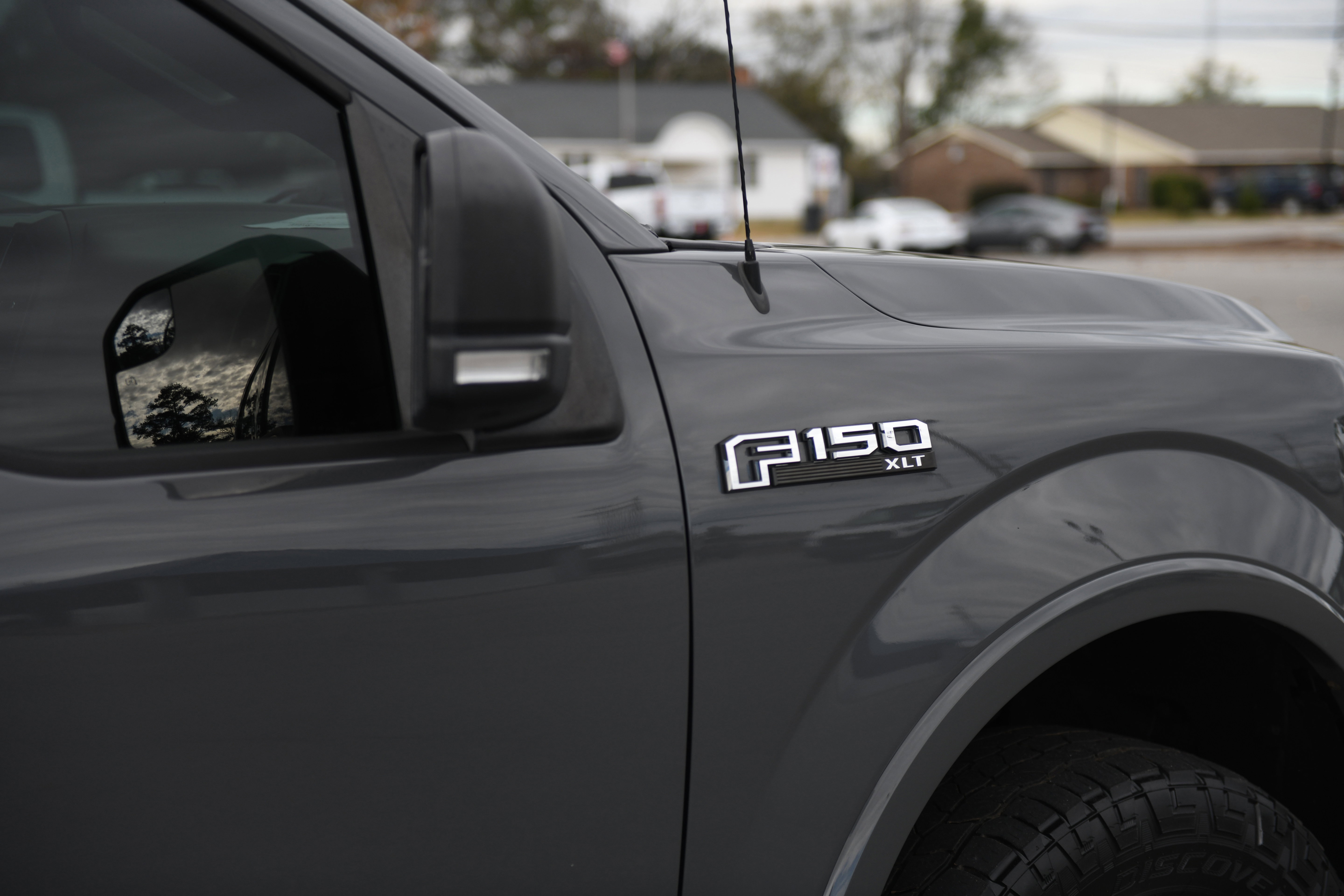 Used 2020 Ford F150 XLT w/ Equipment Group 302A Luxury image 3