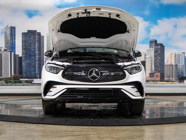 Certified 2026 Mercedes-Benz GLC 350e 4MATIC image 4