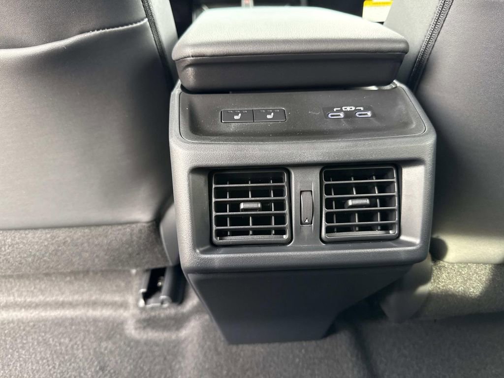 New 2026 Subaru Solterra image 17