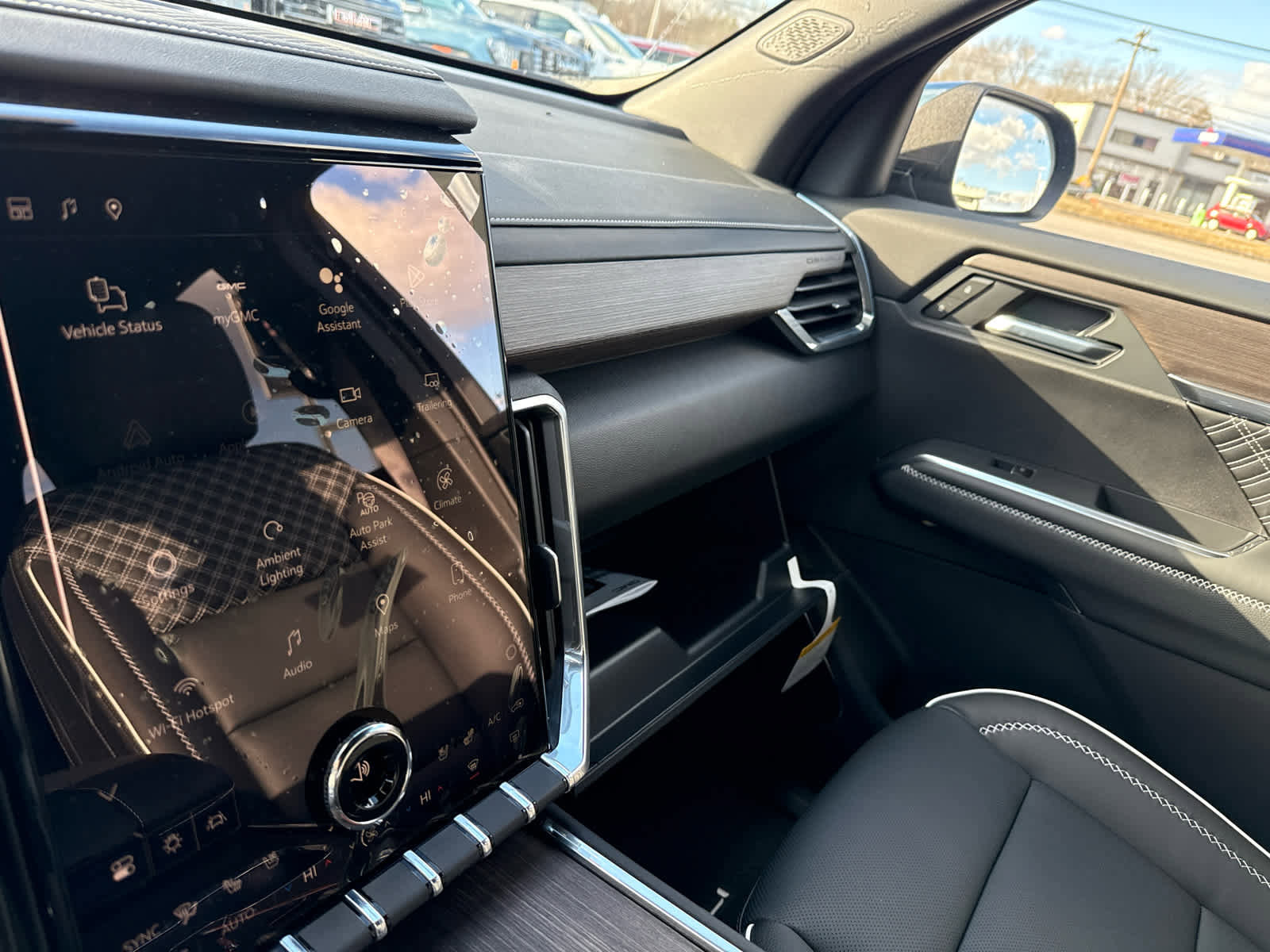 New 2026 GMC Acadia Denali w/ Super Cruise Package image 23