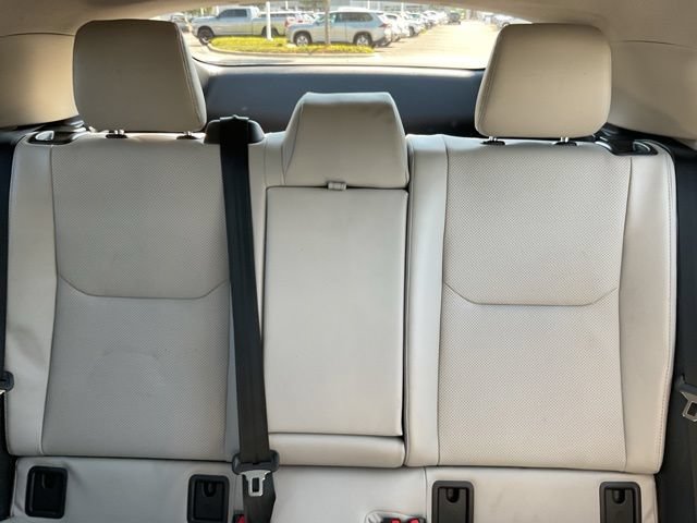 Used 2024 Toyota Prius XLE AWD/4WD image 33