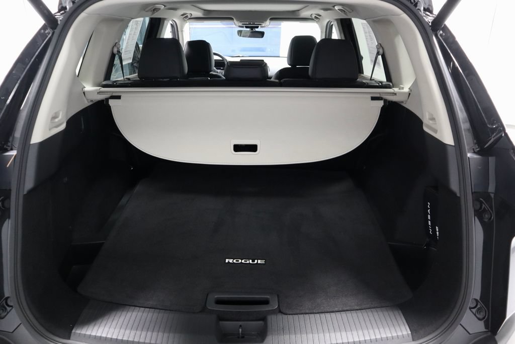 Certified 2023 Nissan Rogue SV w/ SV Premium B Package AWD/4WD image 14