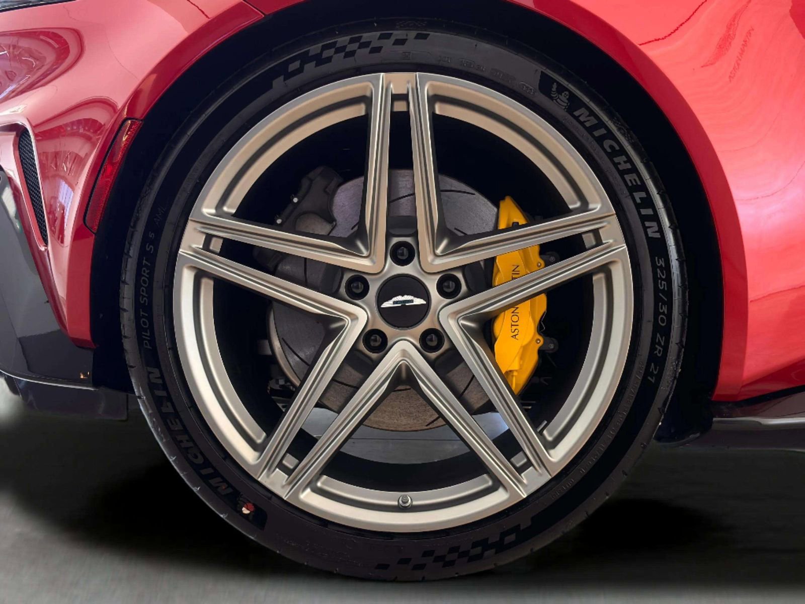 New 2026 Aston Martin V8 Vantage S image 38