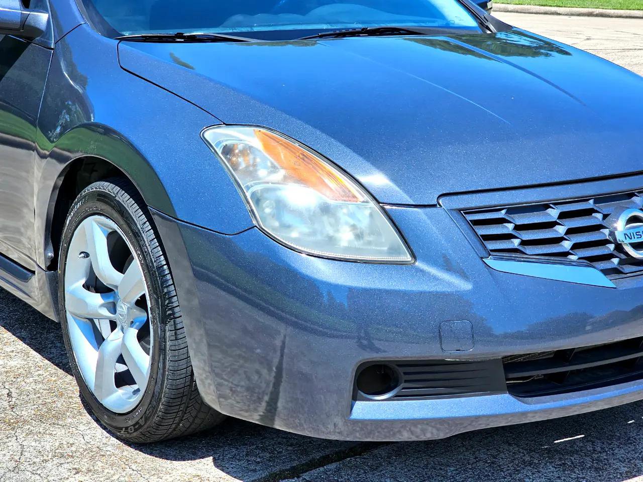 Used 2008 Nissan Altima 3.5 SE image 11