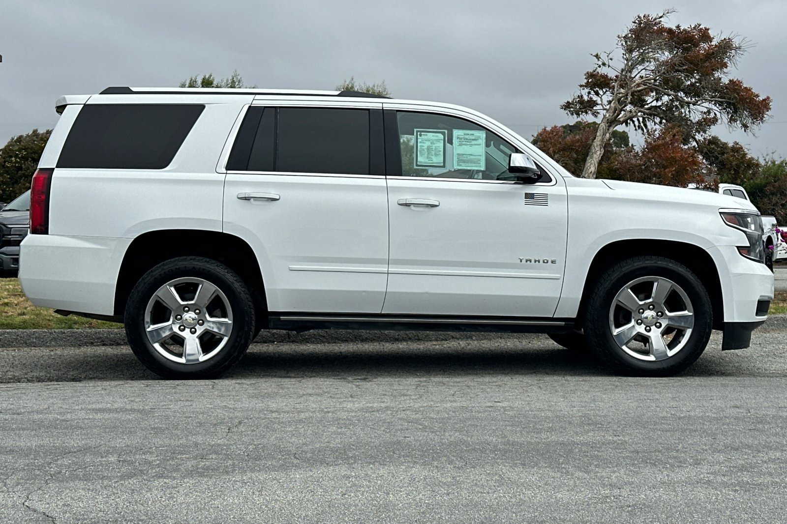 Used 2017 Chevrolet Tahoe Premier AWD/4WD image 6