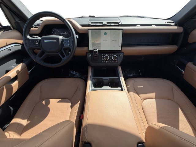 Certified 2026 Land Rover Defender 110 X-Dynamic SE AWD/4WD image 12