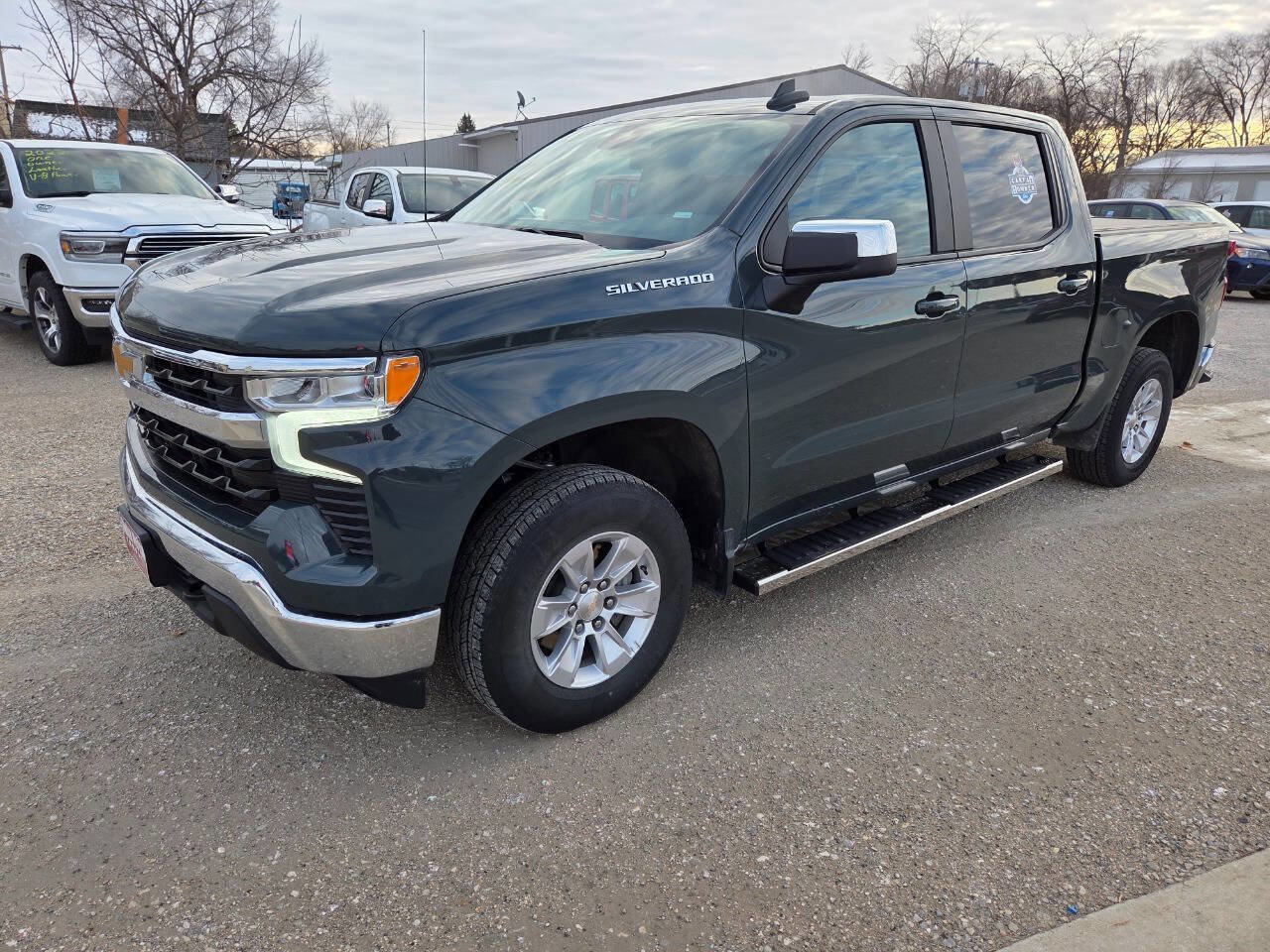 Used 2025 Chevrolet Silverado 1500 LT image 18