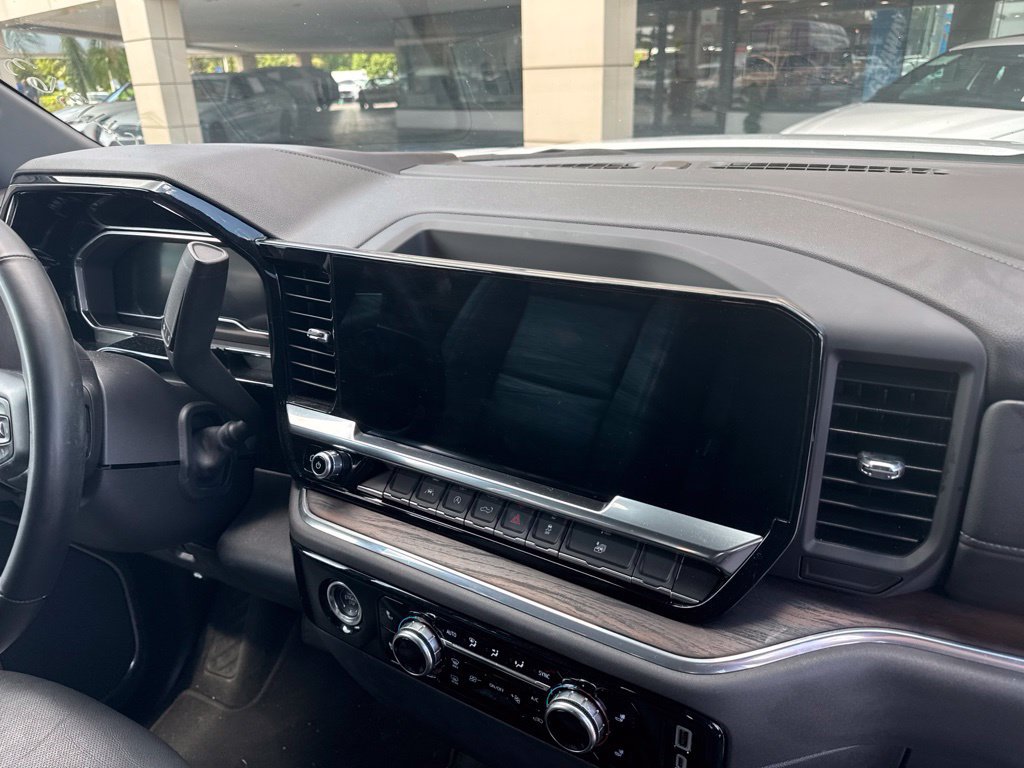 Used 2024 GMC Sierra 1500 SLT RWD image 19