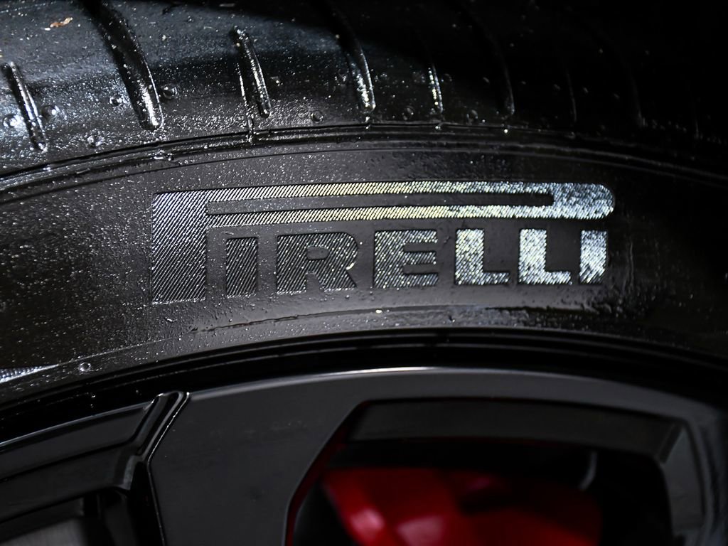 Used 2022 Lamborghini Urus AWD/4WD image 98