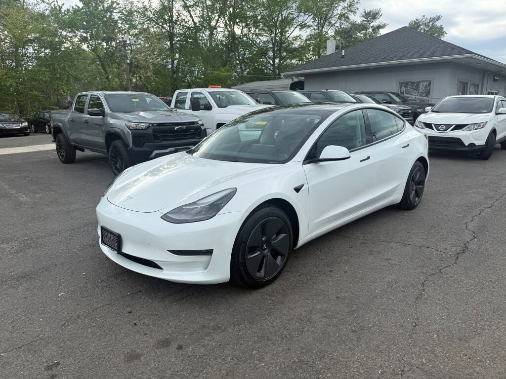 Used 2023 Tesla Model 3 Standard Range RWD image 3