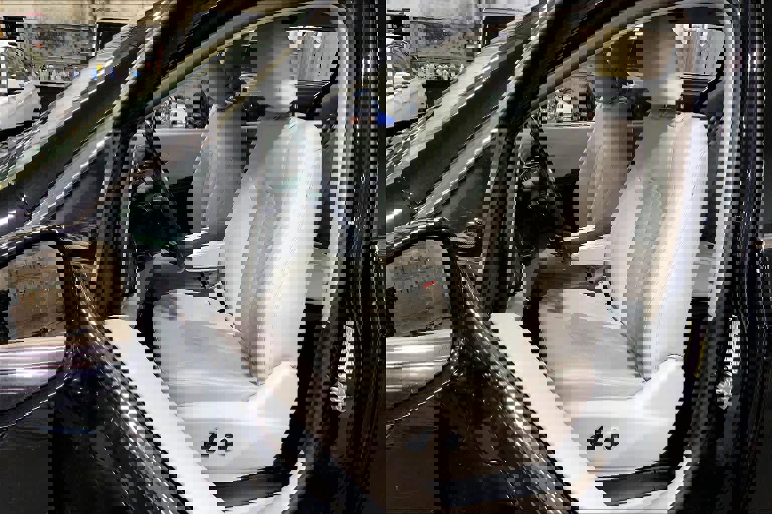 Used 2019 Chrysler Pacifica Touring Plus w/ Cold Weather Group image 7