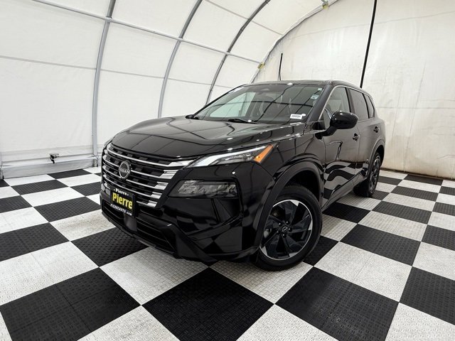 Used 2024 Nissan Rogue SV
