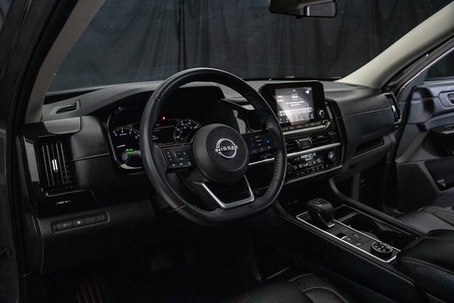 Used 2023 Nissan Pathfinder SV AWD/4WD image 24