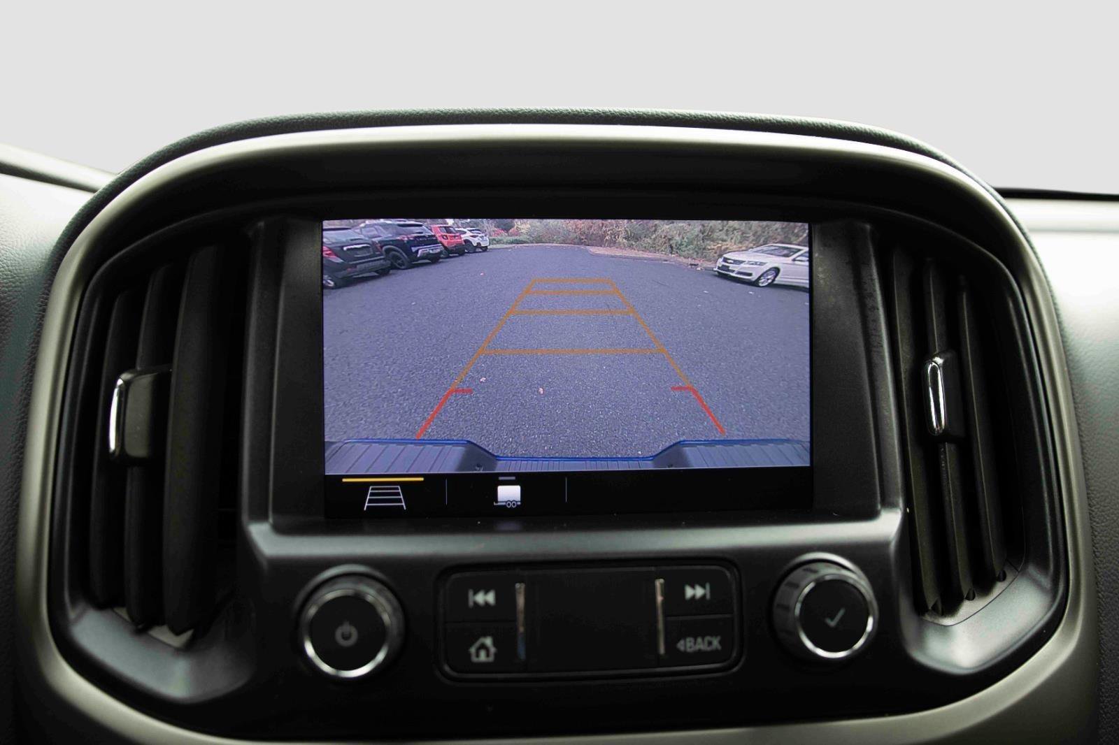 Used 2022 Chevrolet Colorado Z71 w/ Safety Package image 12