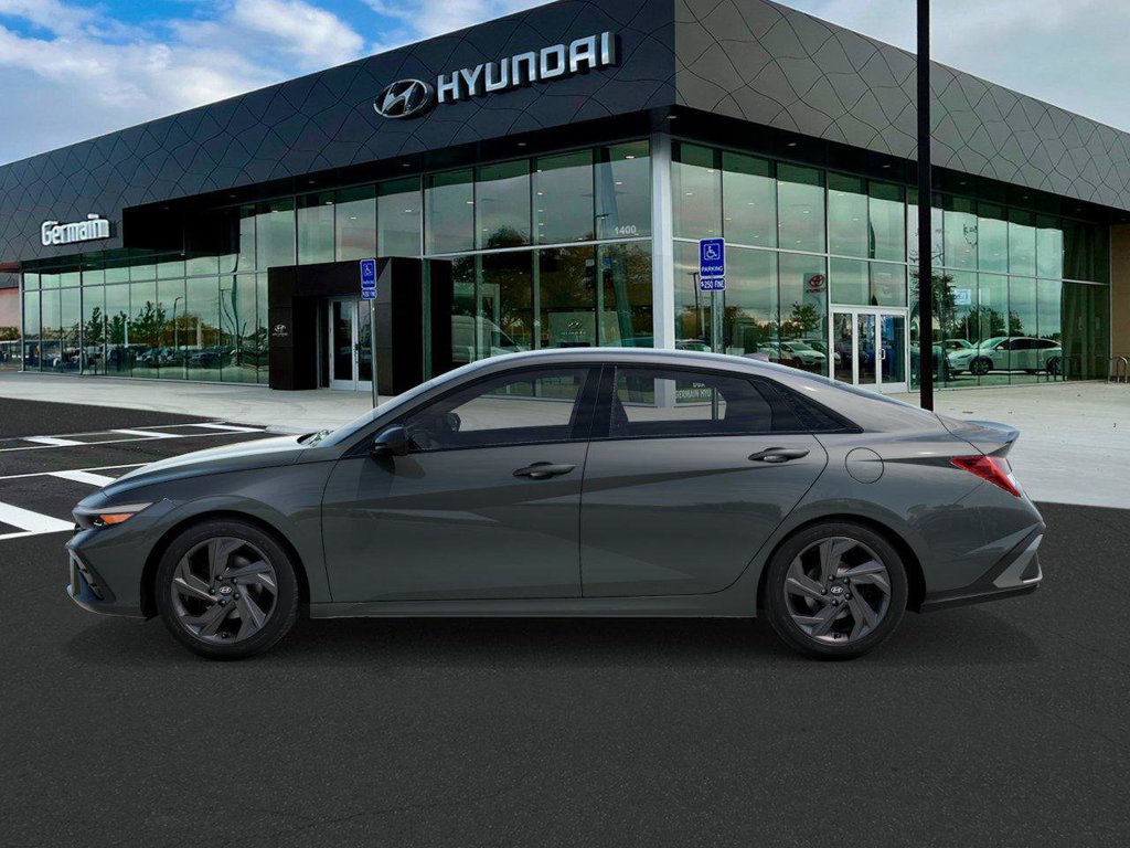 New 2026 Hyundai Elantra SEL Sport FWD image 3