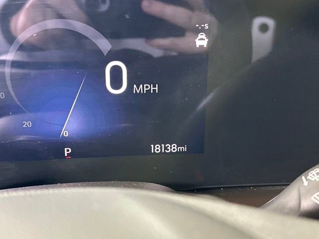 Used 2024 Buick Encore GX Sport Touring w/ Comfort Package image 18