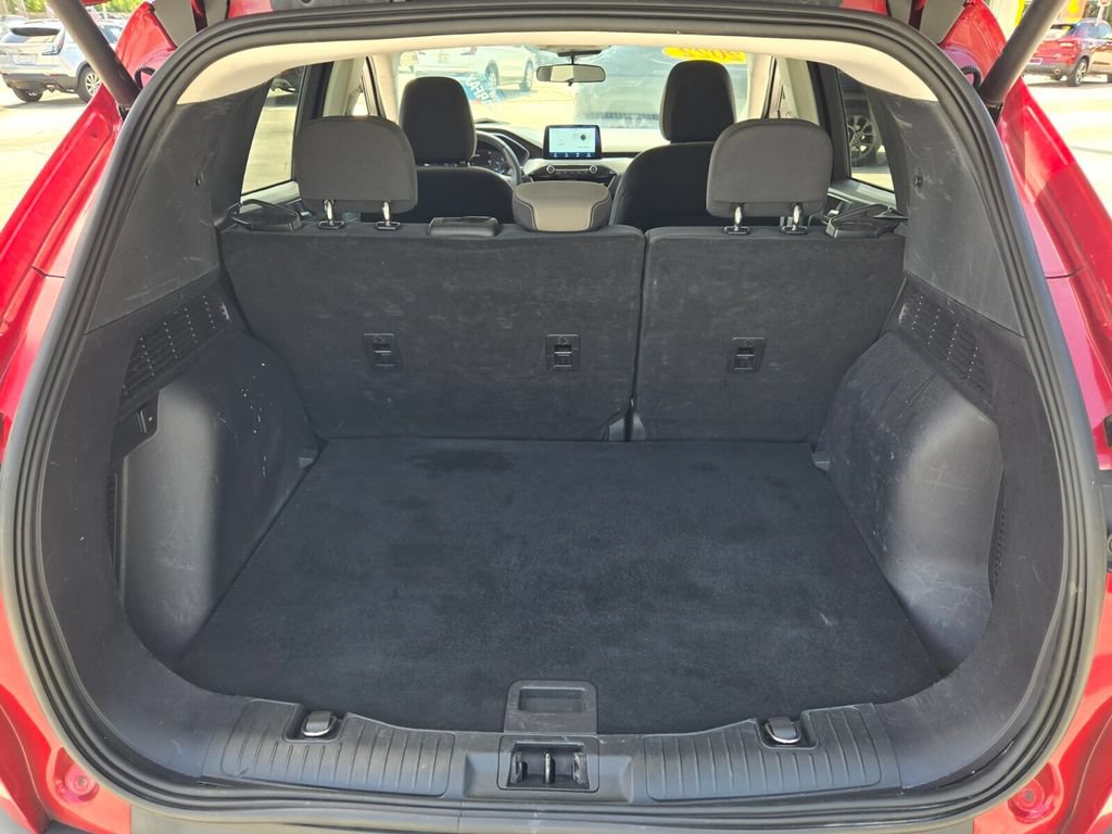 Used 2022 Ford Escape SE w/ Convenience Package FWD image 14