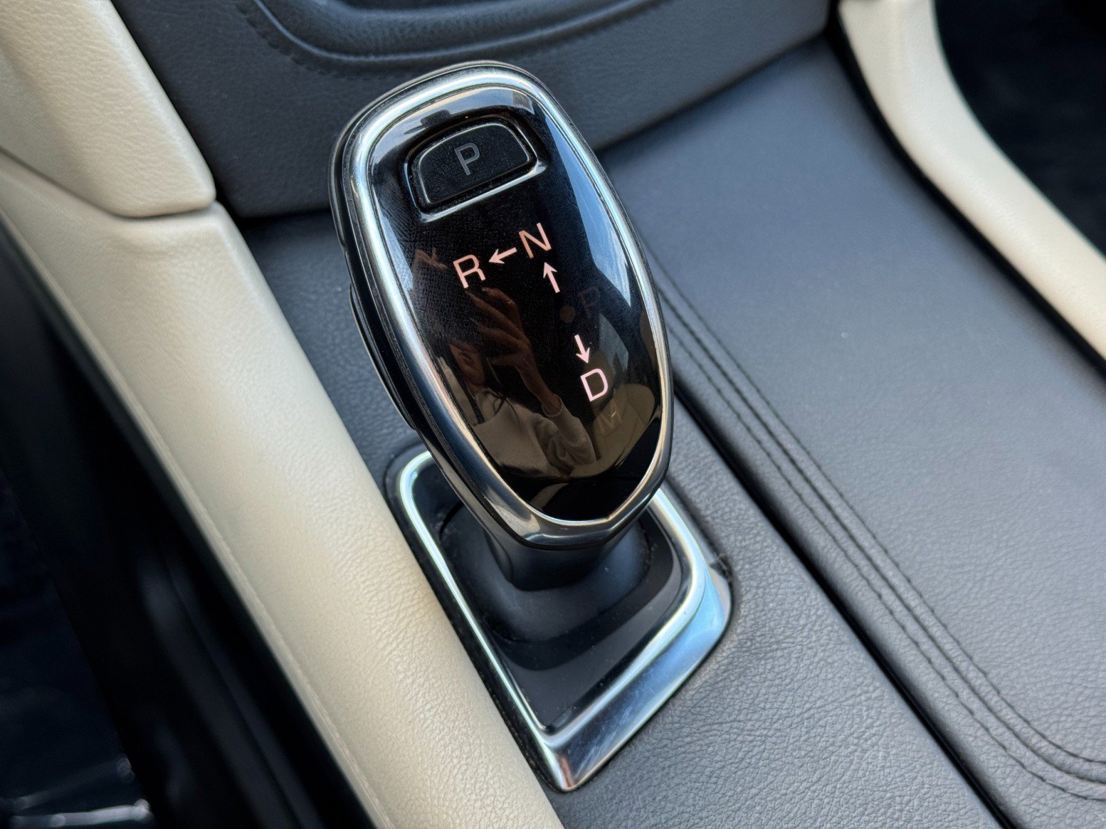 Used 2017 Cadillac XT5 FWD image 25