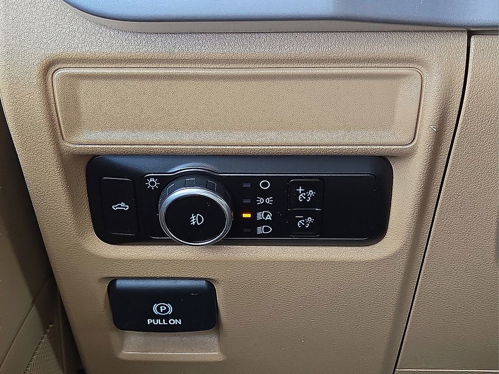 Used 2023 Ford F150 XLT image 26