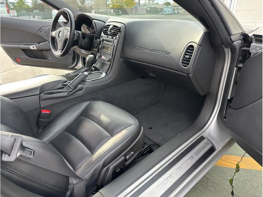 Used 2008 Chevrolet Corvette Coupe w/ Preferred Equipment Group image 18