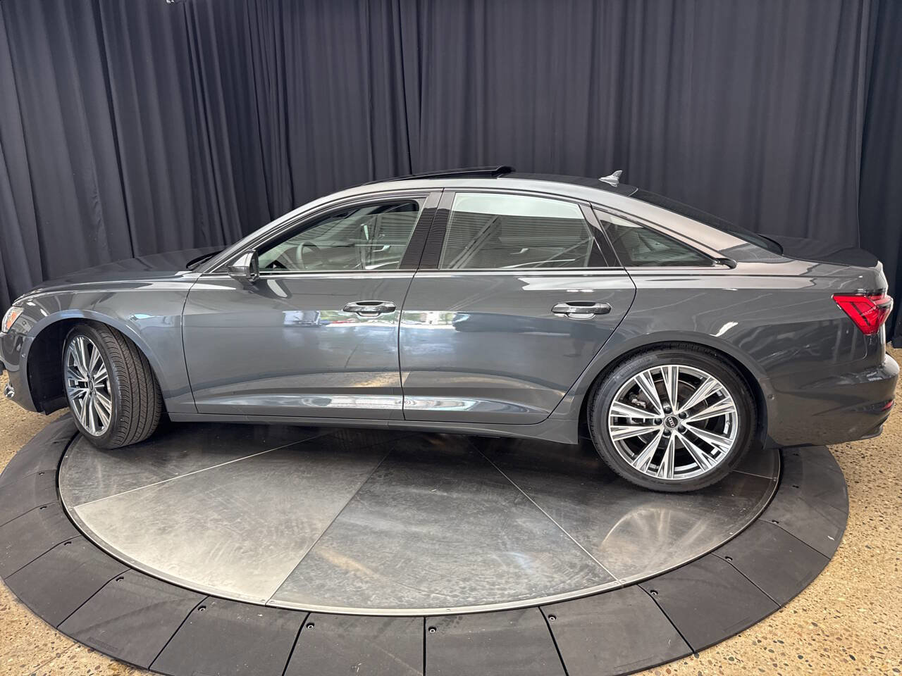 Used 2024 Audi A6 2.0T Premium w/ Convenience Package image 4