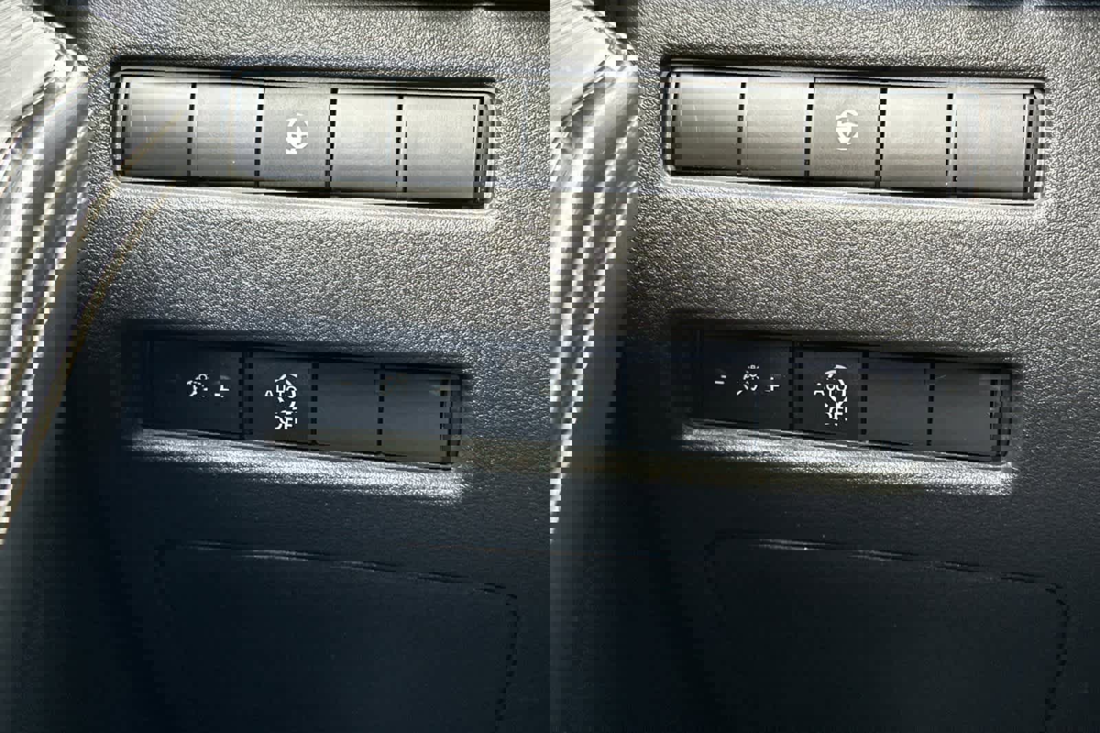 Used 2023 Nissan Rogue SV image 33