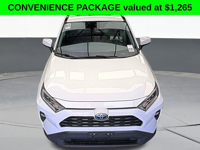 Used 2021 Toyota RAV4 XLE w/ Convenience Package image 2