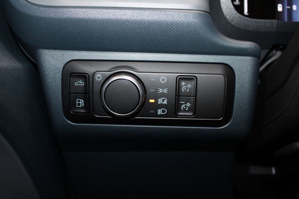 New 2025 Ford Maverick XL w/ Equipment Group 101A image 39