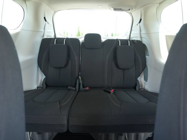 Used 2023 Chrysler Voyager LX FWD image 26