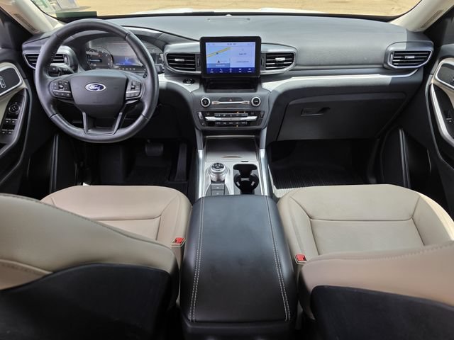 Certified 2020 Ford Explorer XLT w/ Equipment Group 202A AWD/4WD image 8