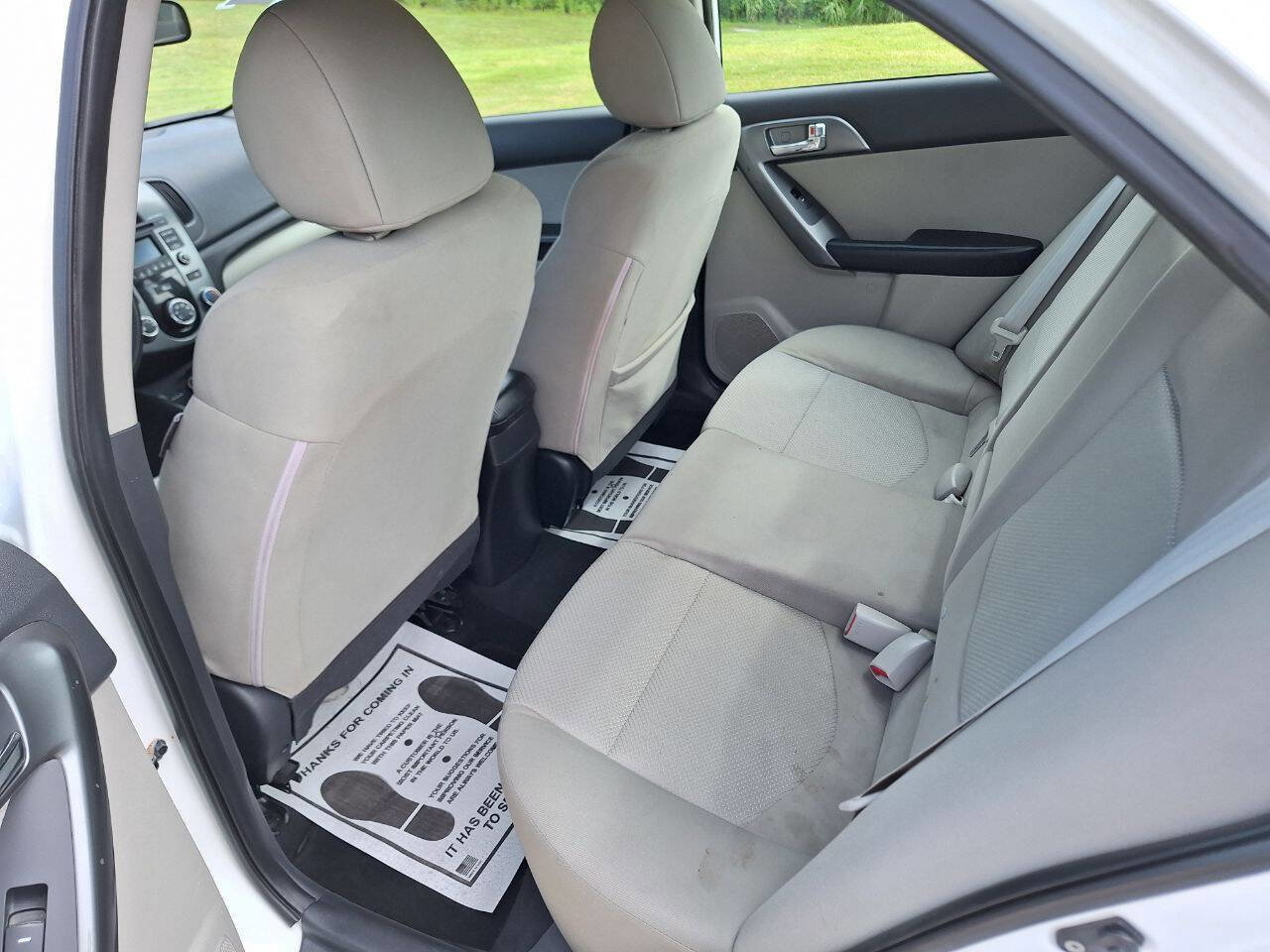 Used 2013 Kia Forte EX image 10