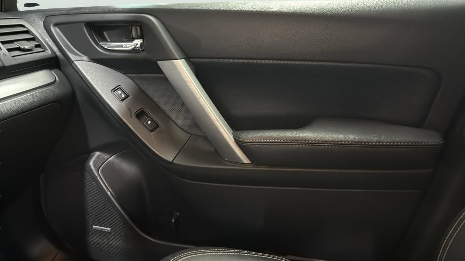 Used 2014 Subaru Forester 2.0XT Touring w/ Popular Package #2 image 24