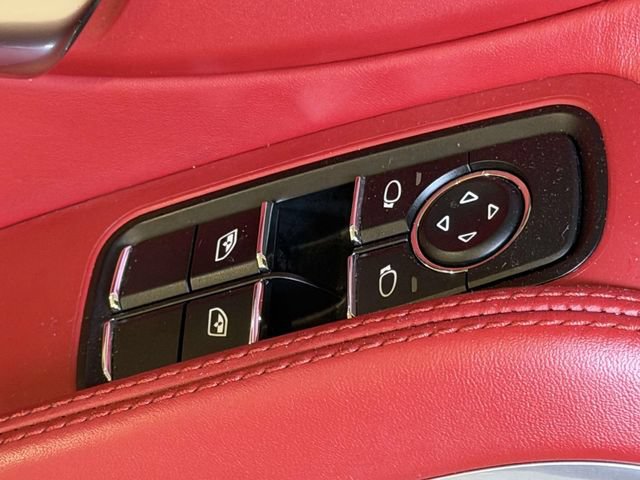 Used 2014 Porsche 911 Turbo S AWD/4WD image 29