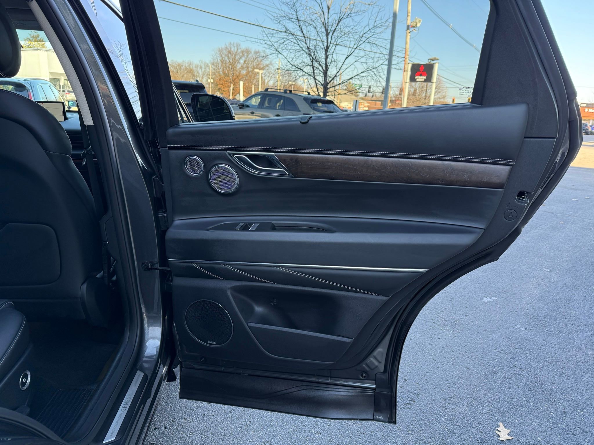 Used 2022 Genesis GV80 2.5T w/ Prestige Package 05 image 23