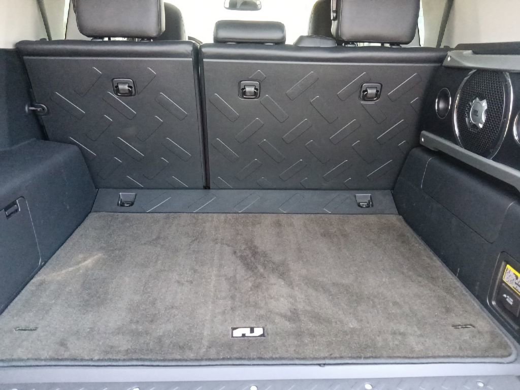 Used 2014 Toyota FJ Cruiser 4WD w/ Upgrade Package image 28