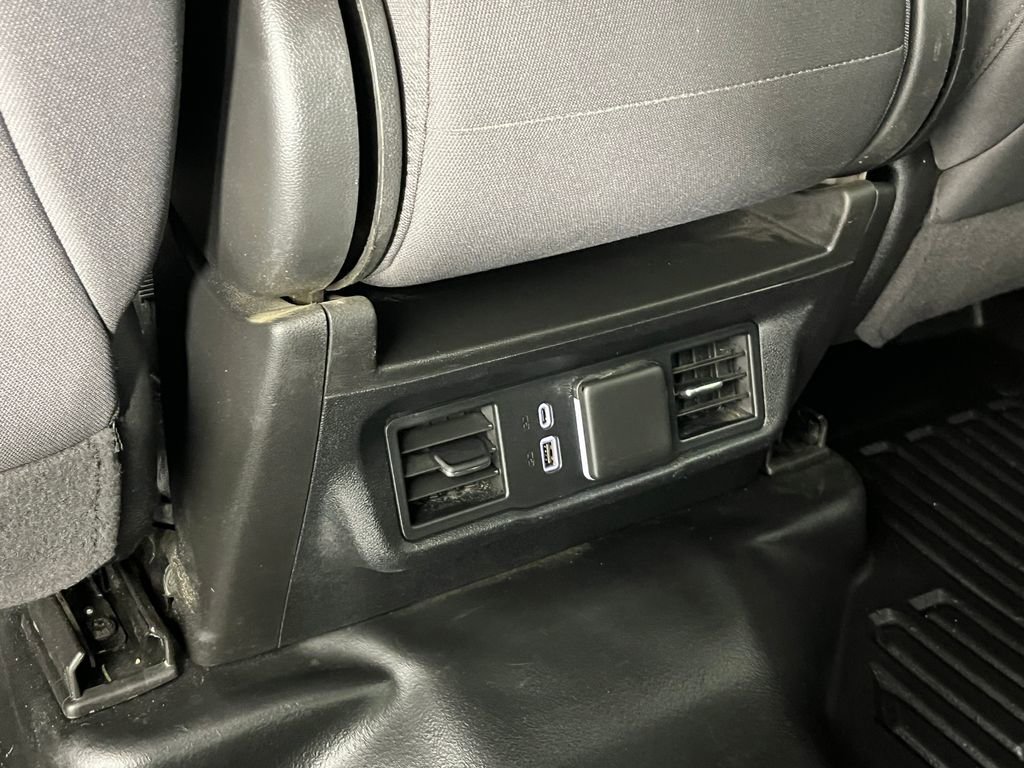 Used 2024 Chevrolet Silverado 1500 LT w/ Z71 Off-Road Package AWD/4WD image 25