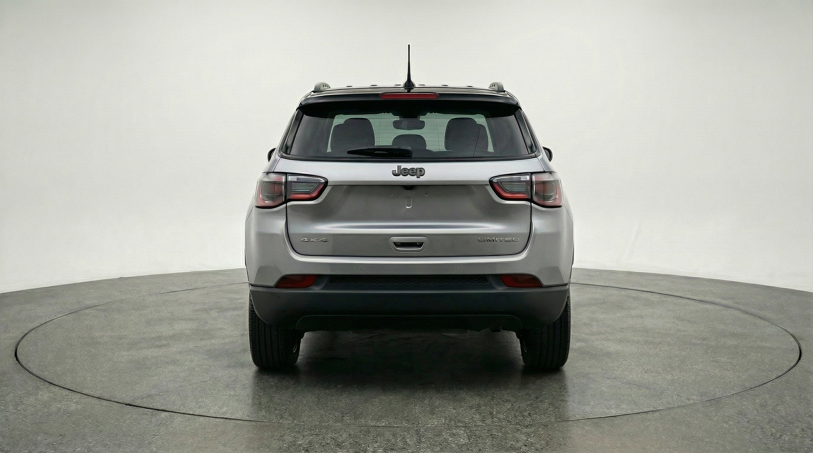 Used 2025 Jeep Compass Limited image 7