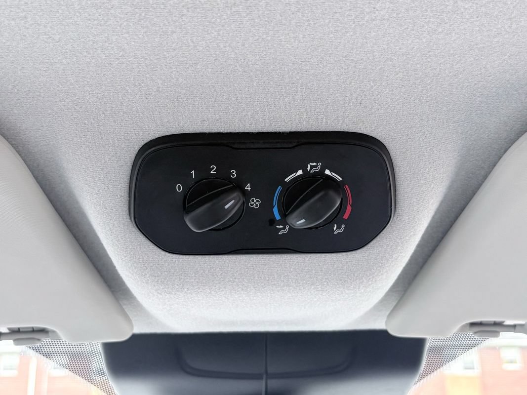 Used 2019 Ford Transit 350 XLT RWD image 29