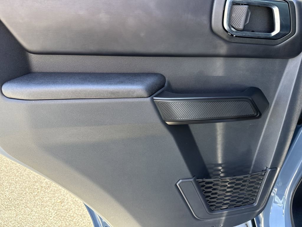 Used 2025 Ford Bronco Badlands image 22