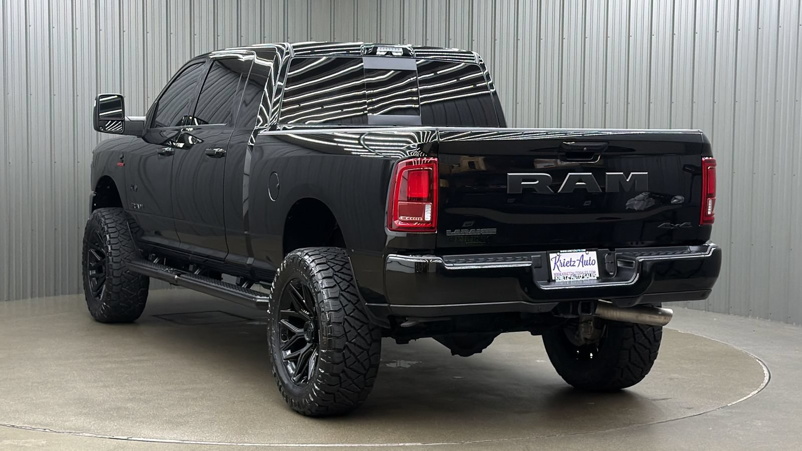 Used 2025 RAM 2500 Laramie w/ Night Edition AWD/4WD image 3