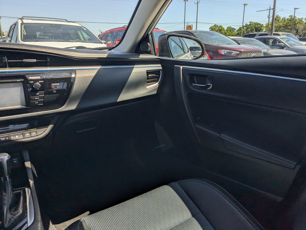 Used 2015 Toyota Corolla S image 15