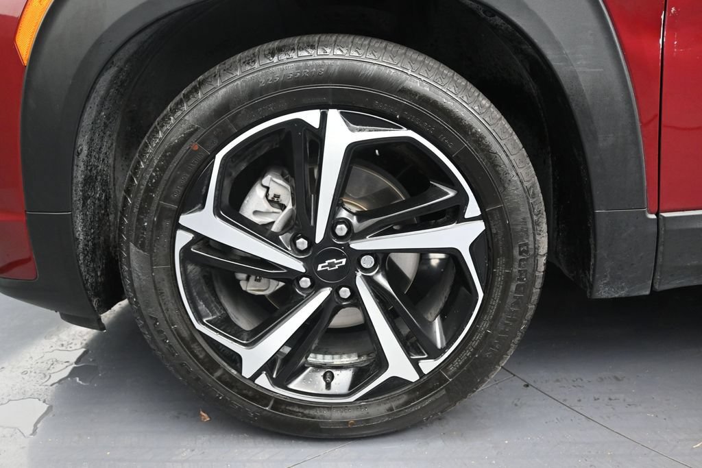 Used 2022 Chevrolet TrailBlazer RS w/ Technology Package FWD image 9
