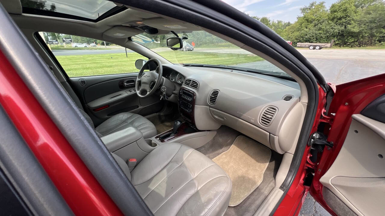 Used 2004 Chrysler Concorde LXi image 25