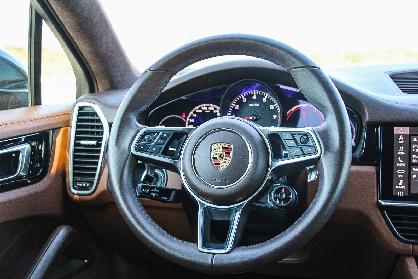 Used 2021 Porsche Cayenne GTS image 15