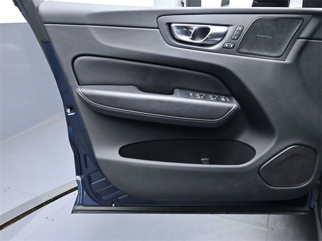 Certified 2023 Volvo XC60 B5 Ultimate FWD image 21