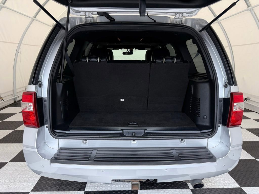 Used 2017 Ford Expedition Limited w/ Equipment Group 301A AWD/4WD image 5